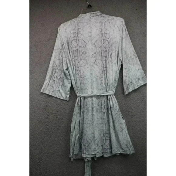 Ambrielle Women's Snakeprint Night Gown and Robe Set-Size Large-Silky - Picture 4 of 10